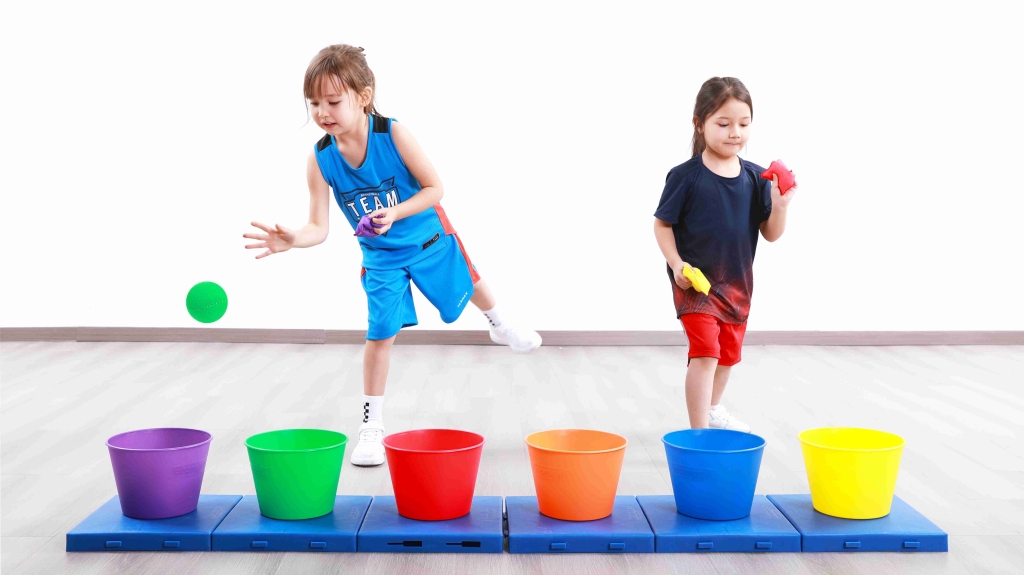 Colorful Throwing Bucket - Throwing and catching - 4